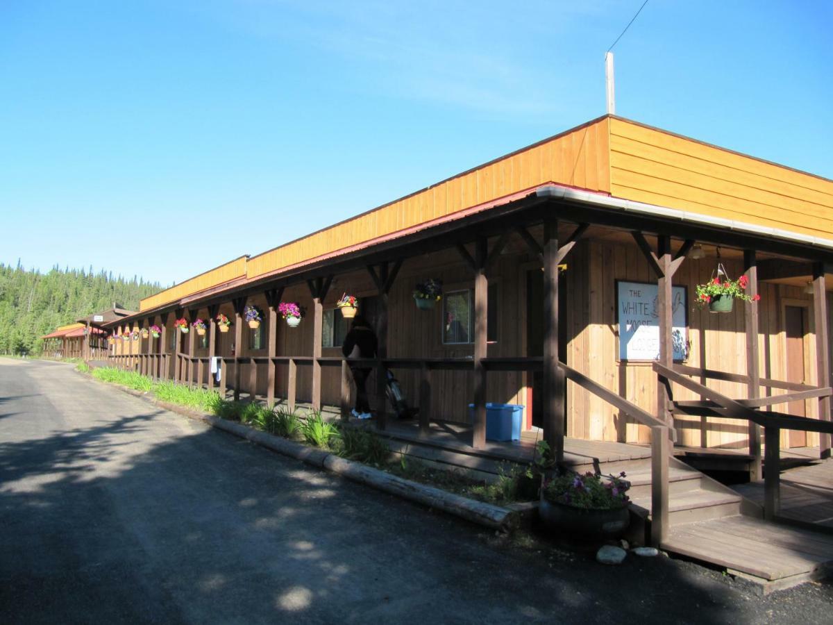 White Moose Lodge Хийли Екстериор снимка